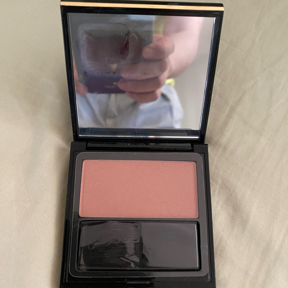 Elizabeth Arden Color Intrigue Cheek color Sunblush